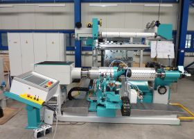 Universalaufbaumaschine