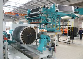 Aufbaumaschine mit 6-fach Magazin